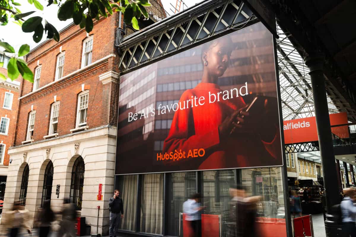 HubSpot Spitalfields Domination campaign photograph 2