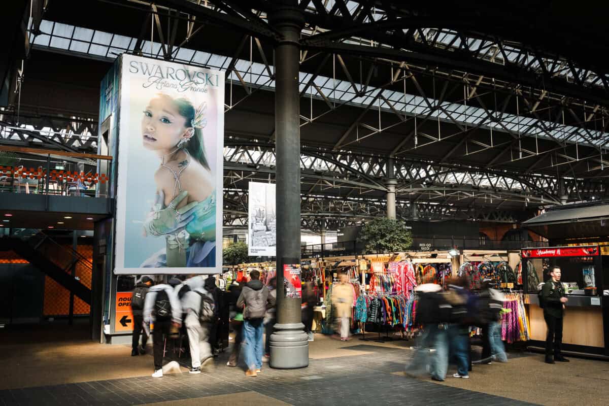 Burberry & Swarovski Across London campaign photograph 10