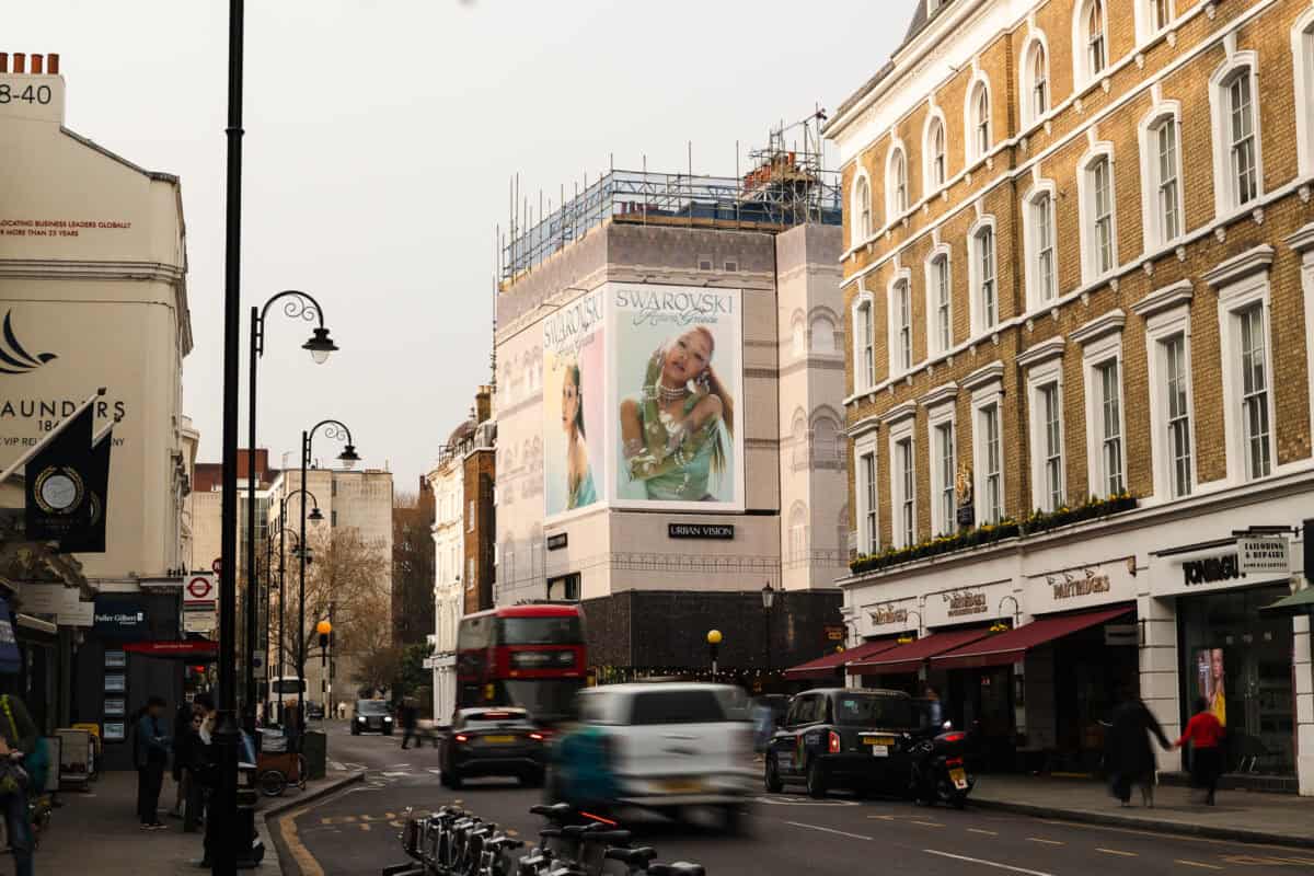 Burberry & Swarovski Across London campaign photograph 28
