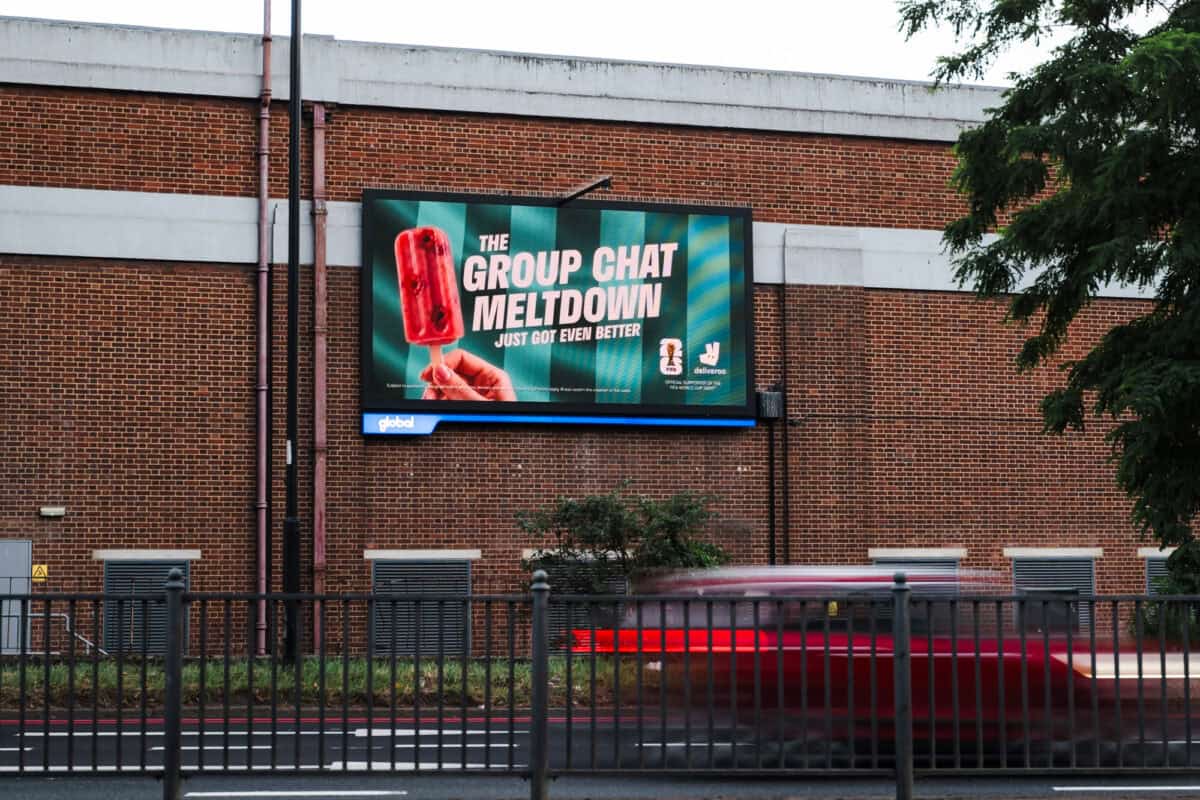 Deliveroo Football OOH Campaign campaign photograph 18