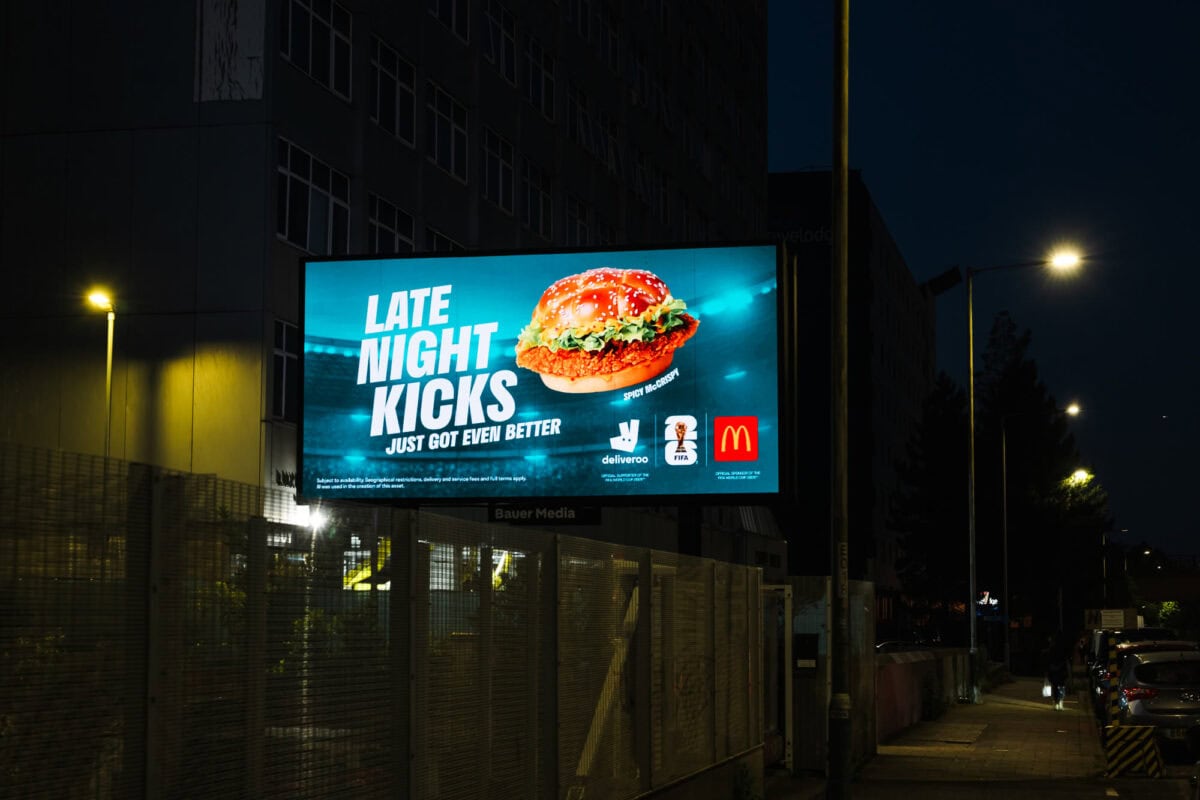Deliveroo Football OOH Campaign campaign photograph 21