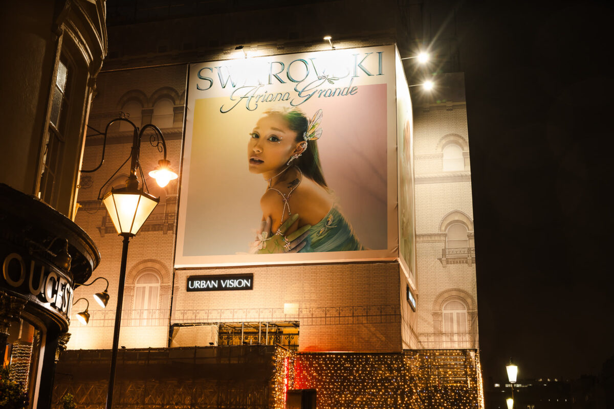 Burberry & Swarovski Across London campaign photograph 39