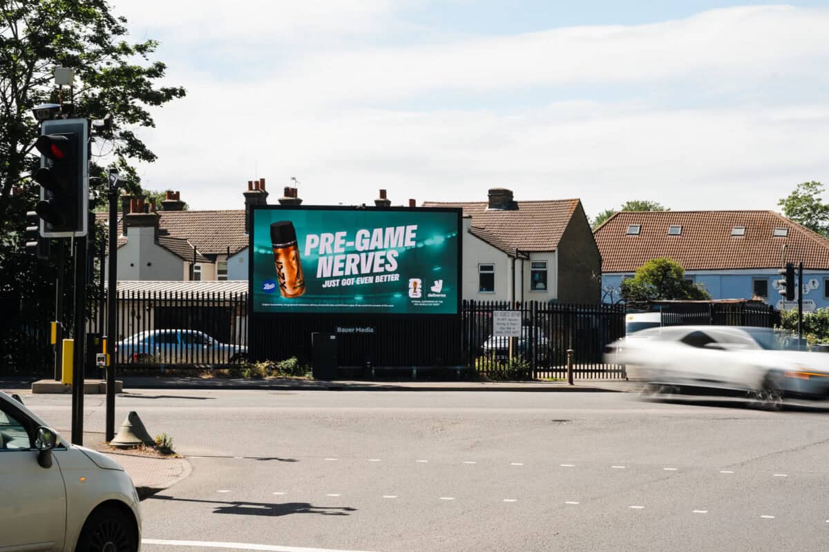 Deliveroo Football OOH Campaign campaign photograph 38